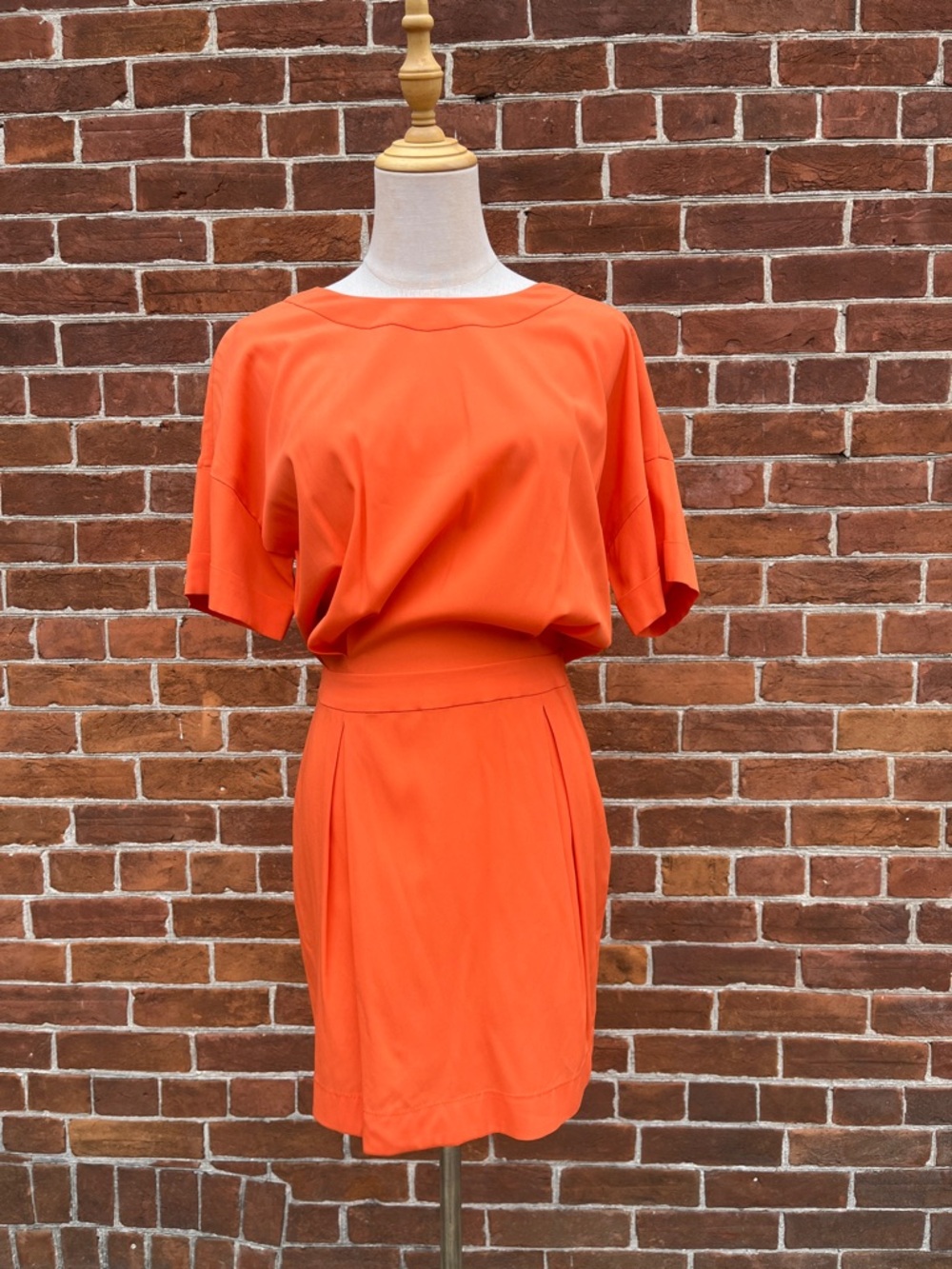 Love Moschino Bright Orange Short-Sleeve Mini Dress